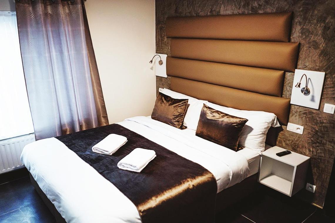 Hotel Onyx Expo Jette Екстериор снимка