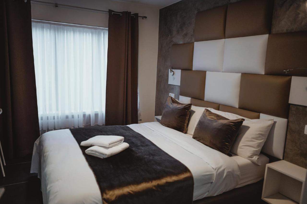 Hotel Onyx Expo Jette Екстериор снимка